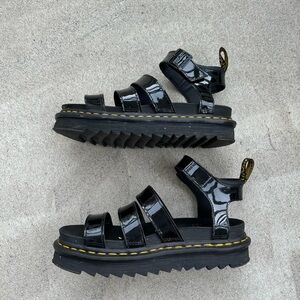 Dr Martens Blaire Black Gloss Leather Sandals Y2K Platform Buckle Women’s Size 8